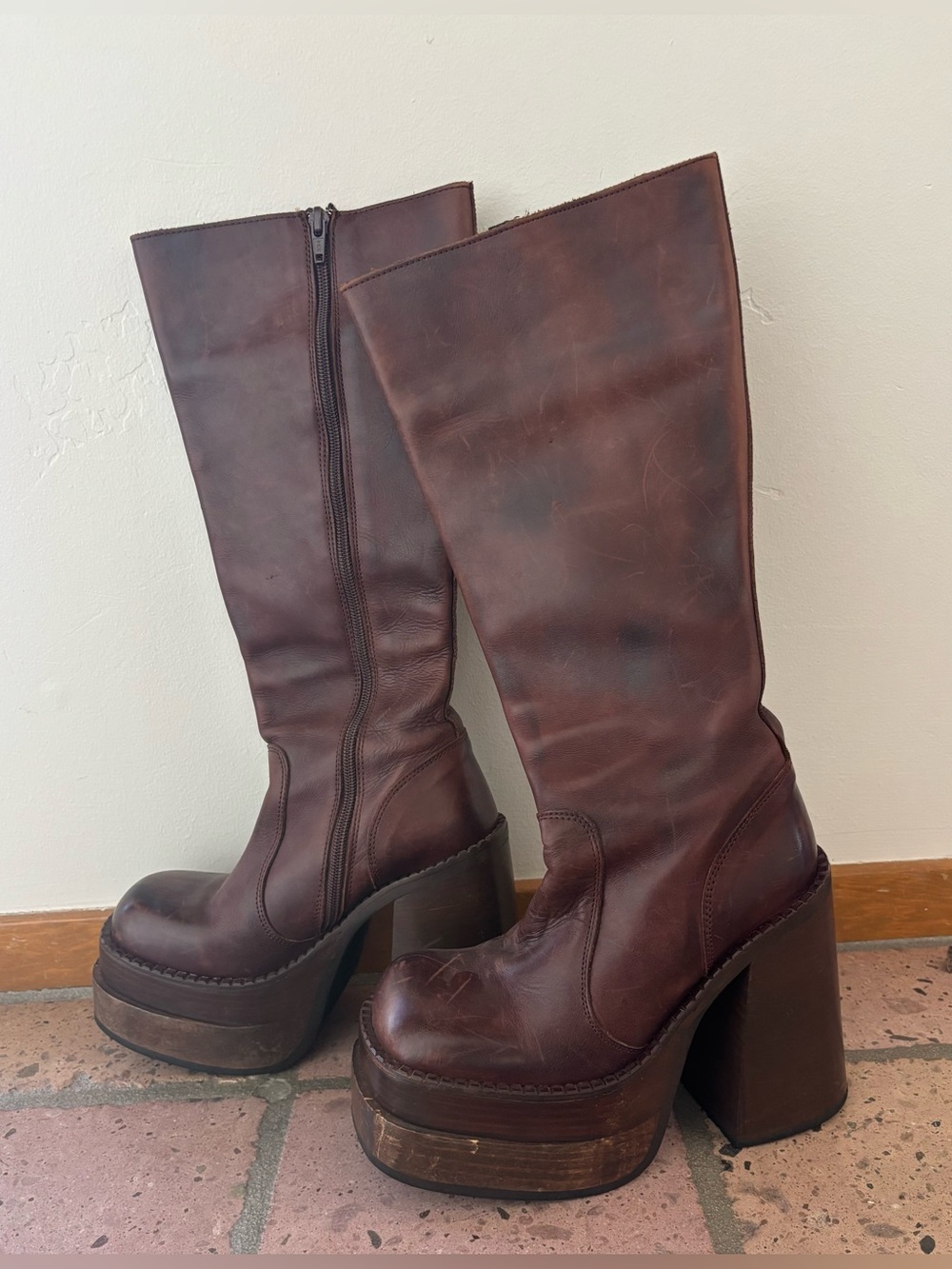 Vintage Sonax Platform Boots - Picture 2 of 8